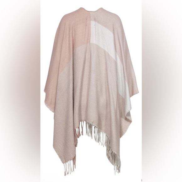 NWT Soia & Kyo - Light Pink & Cream Colorblocked Open Poncho W/ Scarf Hem OS - Picture 6 of 9